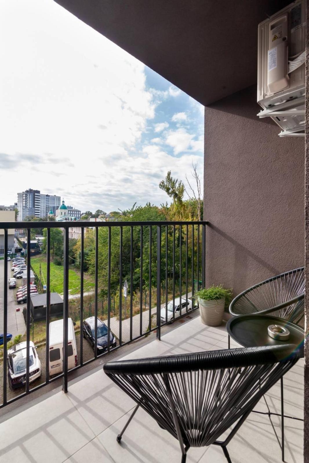Апартаменти На Шевченка 60, Жк "Семицвіт" Lviv Exterior photo